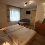 Kusternighof Πανσιόν 3*