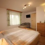 Πανσιόν Kusternighof 3*