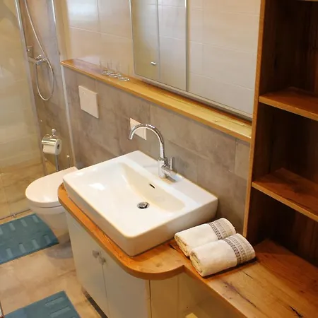 Kusternighof Guest house *