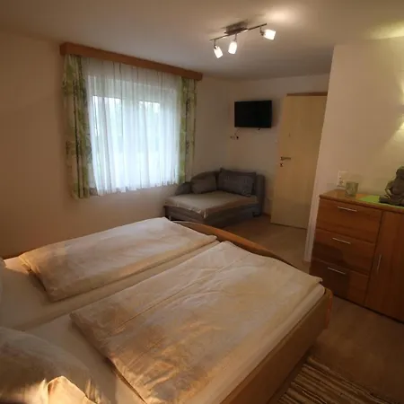Kusternighof Guest house *