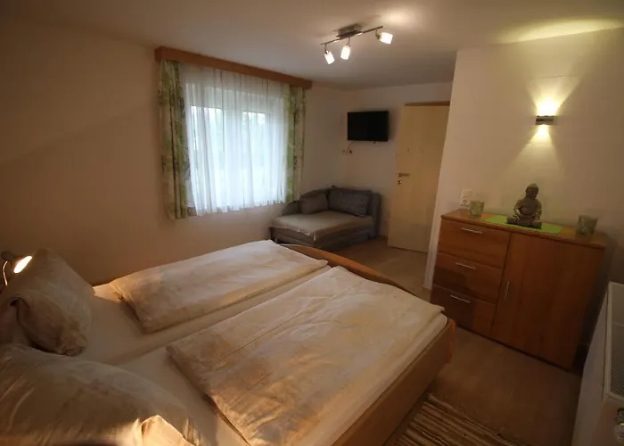 Kusternighof Pensión 3*